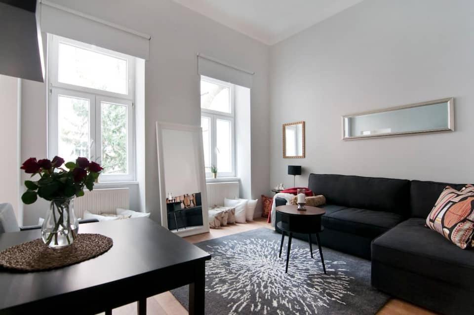 ⍟Luxurious And Bright⍟ 5 Min Walk To City Center Lejlighed Wien Eksteriør billede